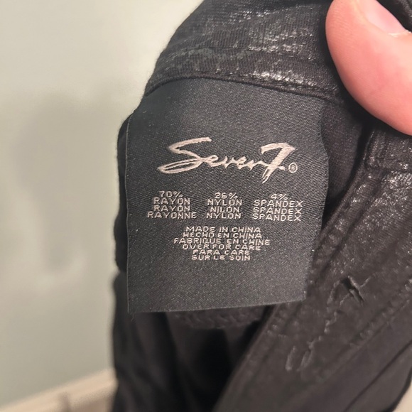 SEVEN Brand Velvety Floral thin Ankle/Capri Pants - Picture 3 of 3